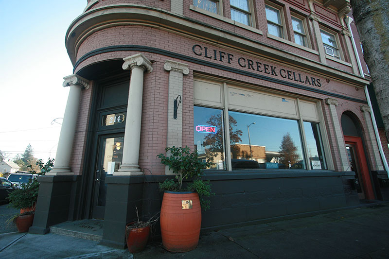 Oregon big red wines, Cliff Creek Cellars