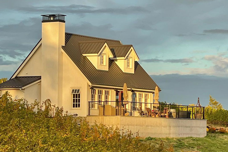 Visit the tasting room at Cramoisi