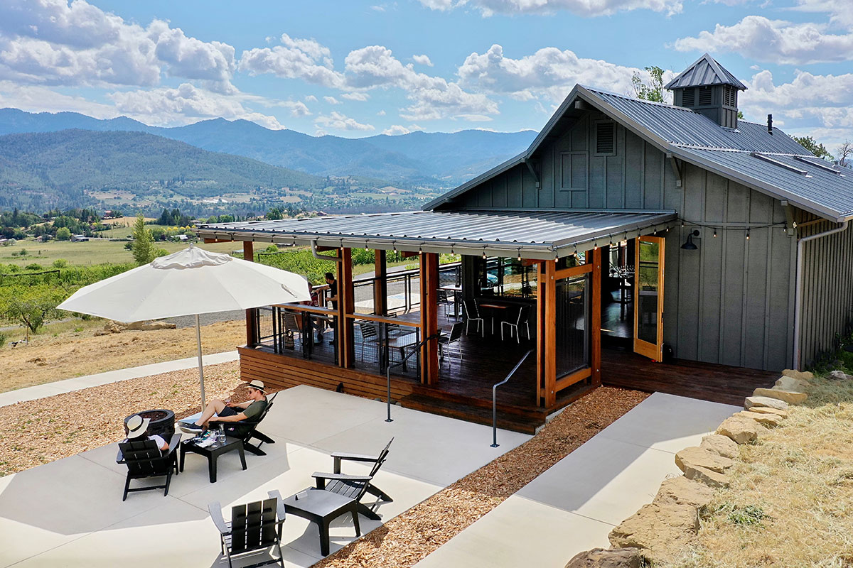 Tasting patio at Long Walk Vineyard